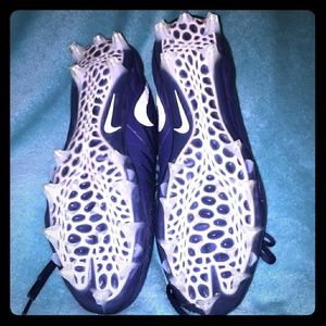 Nike Alpha Menece Pro Mid Football Cleat